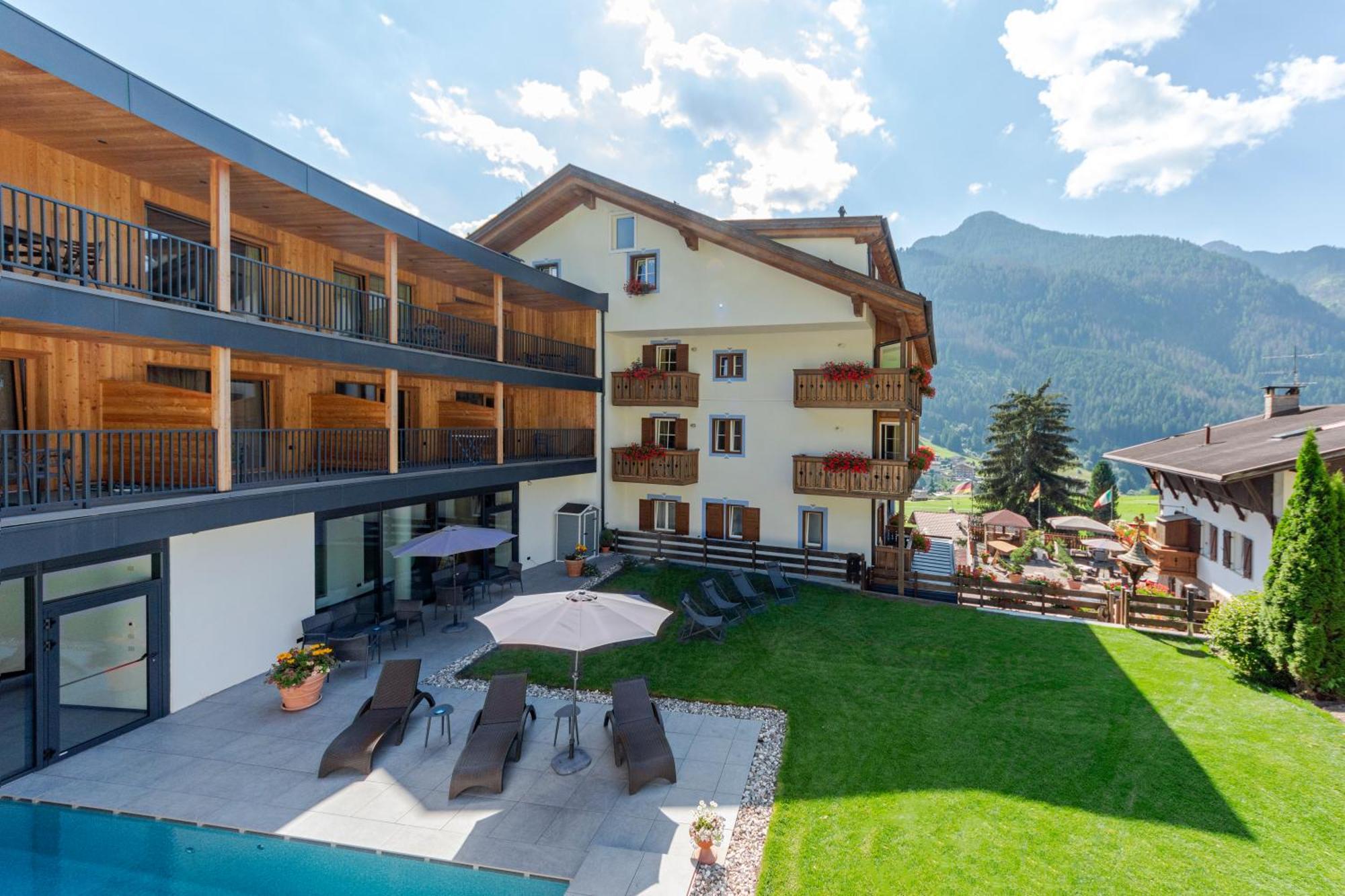 Monza Dolomites Hotel Moena Exteriör bild