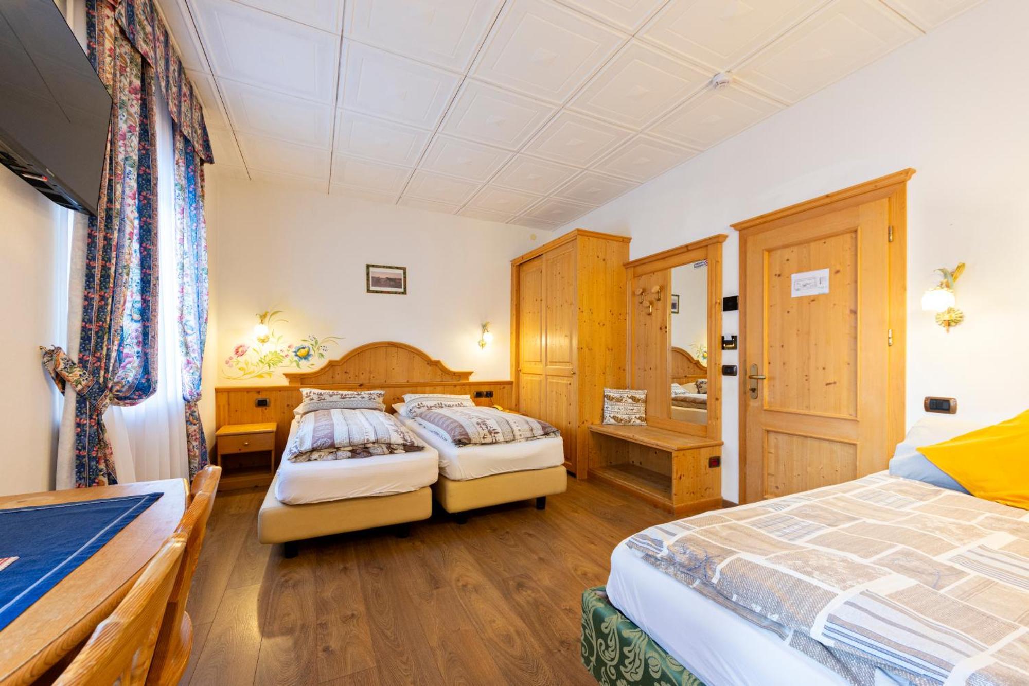 Monza Dolomites Hotel Moena Exteriör bild