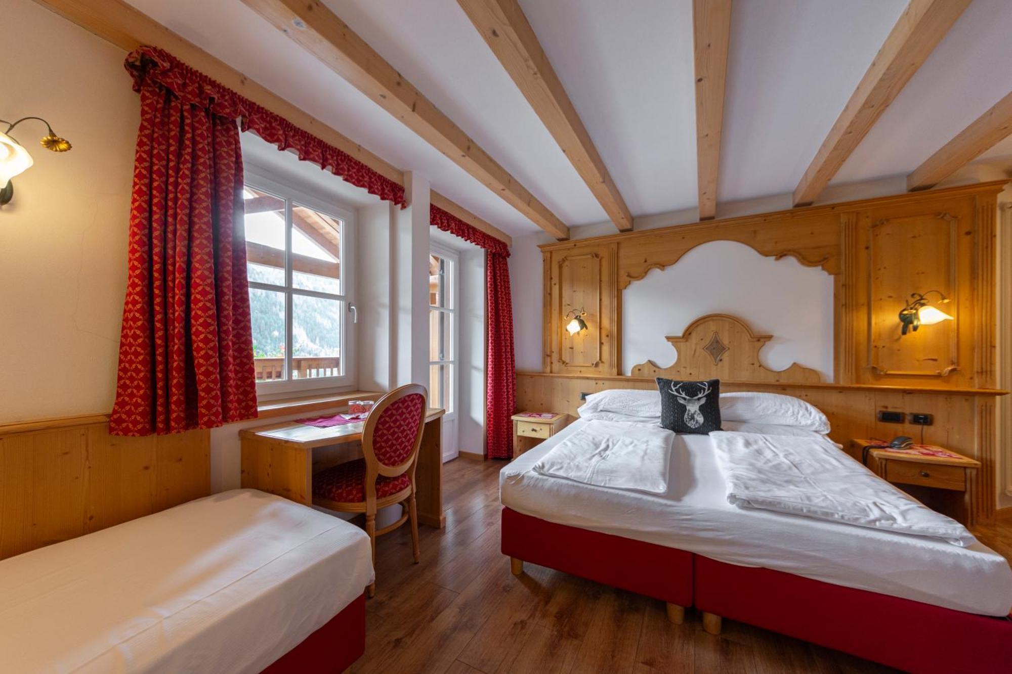 Monza Dolomites Hotel Moena Exteriör bild