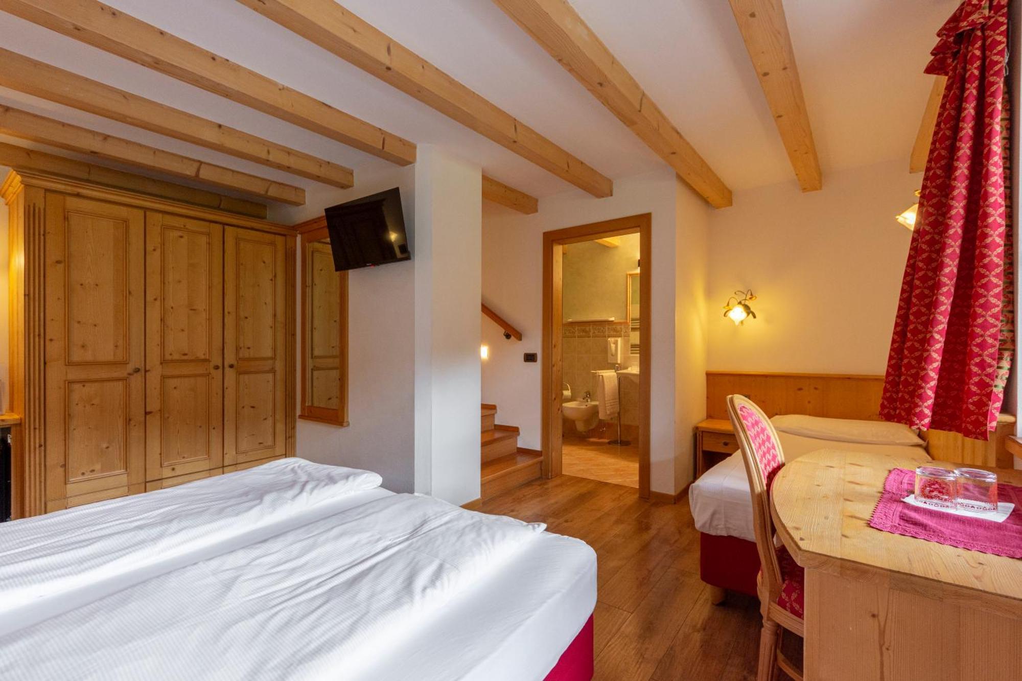 Monza Dolomites Hotel Moena Exteriör bild
